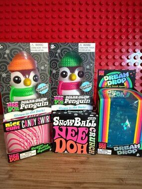 NEW!❄️⛄️5 pack: Winter Wonderland Score! Authentic and ships 🚀
